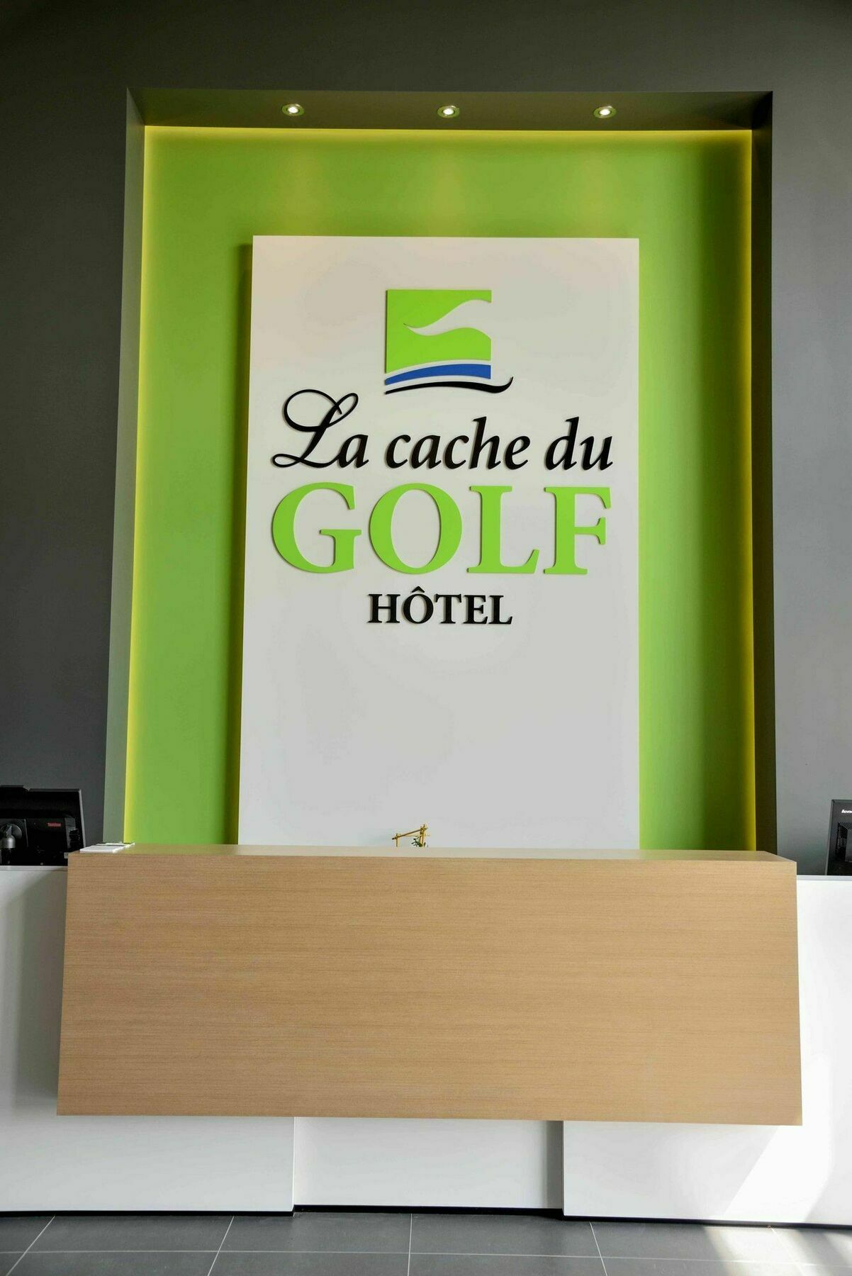 Hotel La Cache Du Golf Beauceville Exterior foto